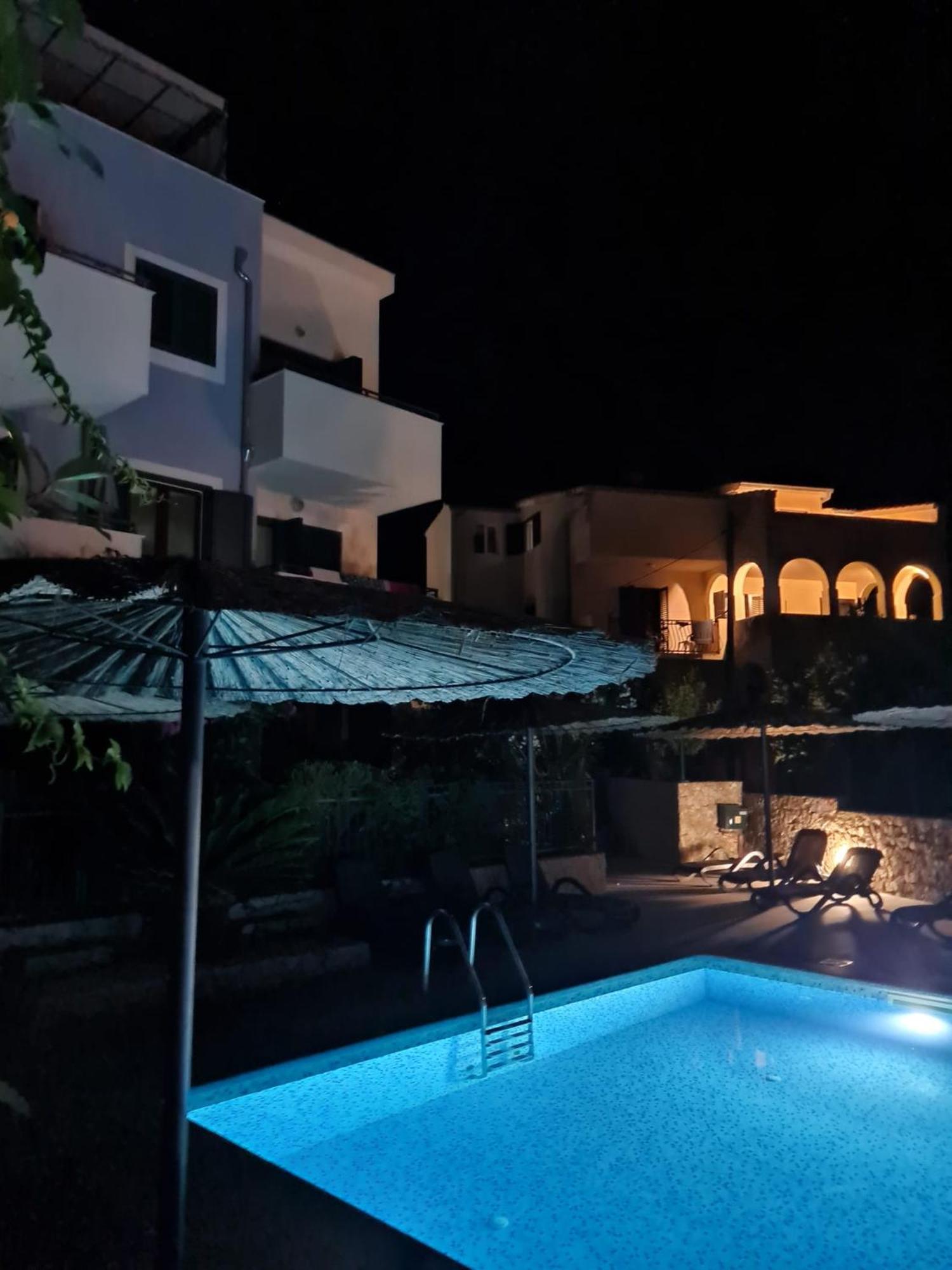 Apartment Relax Villa Salena Slatine Eksteriør bilde